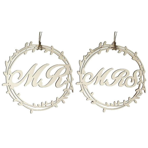Close-up of Mr and Mrs wooden sign with rustic rope hanger for wedding