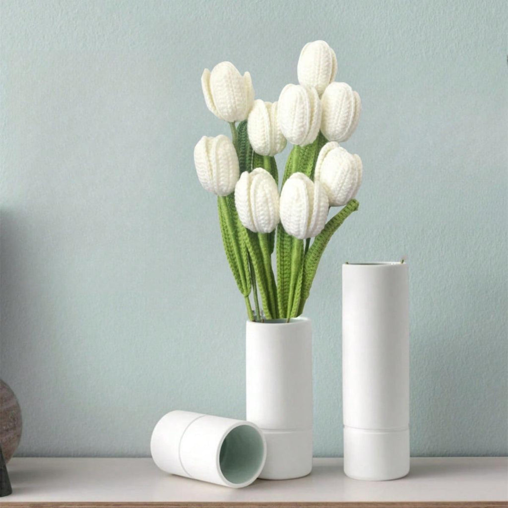 Artificial Tulips Gifts Crochet Tulips Bouquet Completed Handmade Tulips Bouquet for Home Decoration Gift Cotton Decorative Ornaments