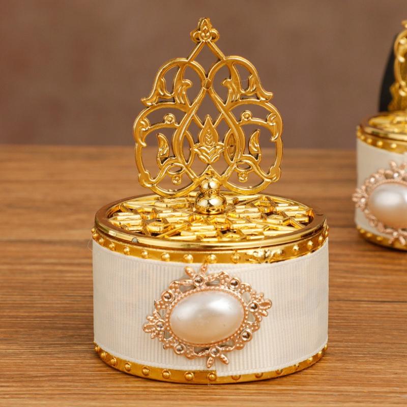 Gold wedding favor boxes with lid set of 12 for wedding candy chocolate and party gift packaging
