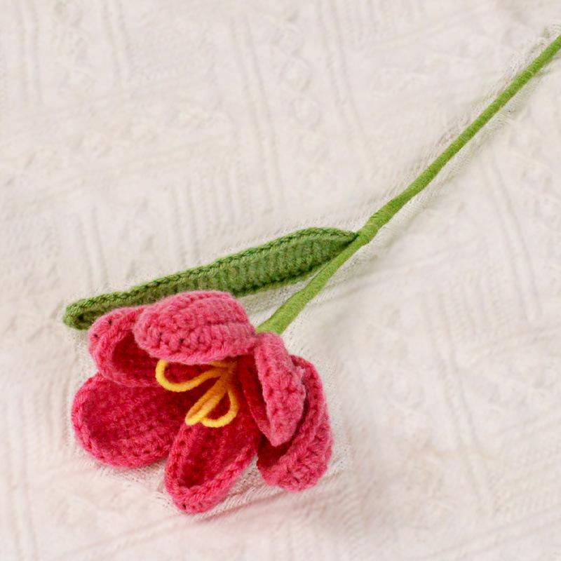 Pink red crochet flowers handmade bouquet decorative floral arrangement room anniversary gift