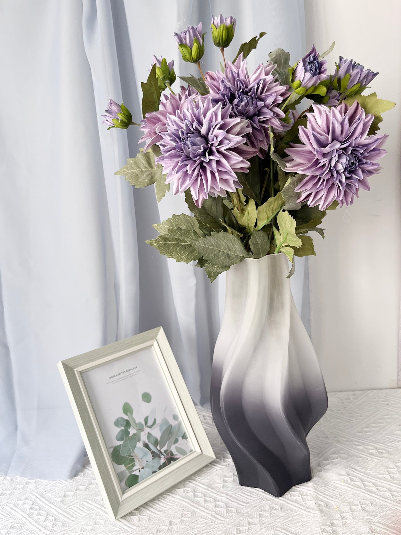 2PCS Artificial Daisy Mums Flowers , Silk Flowers Arrangement for Home Party Fall Wedding Bouquet Thanksgiving Table Centerpieces Decor